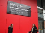 Laden and her mom in front of the RNCM Conservatory